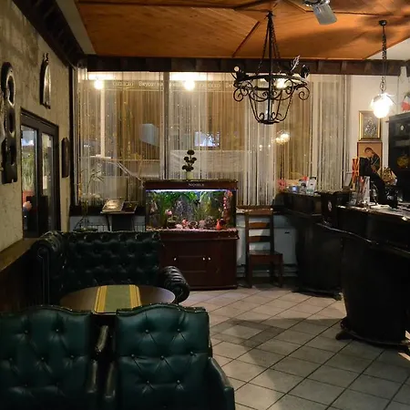 托姆斯索卡酒店 3* 斯科普里