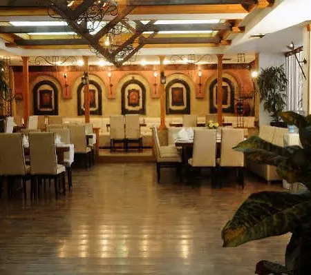 Hotel Tomce Sofka 3*