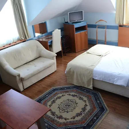 托姆斯索卡酒店 酒店