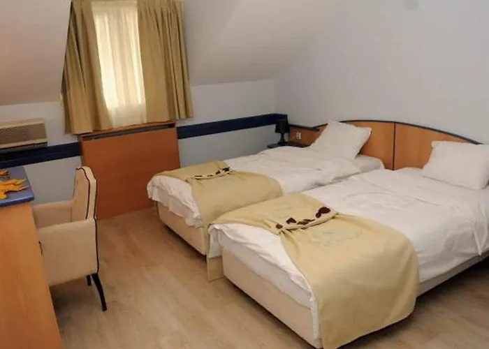 Tomce Sofka Hotel Skopje