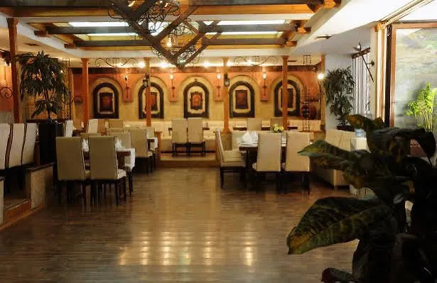 Hotel Tomce Sofka 3*